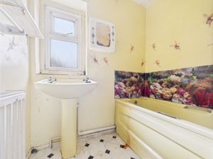 bathroom- click for photo gallery